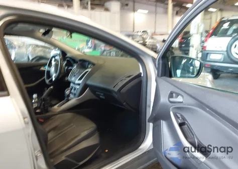 2014 Ford Focus Se из США, поврежденный, VIN 1FADP3F22EL355741